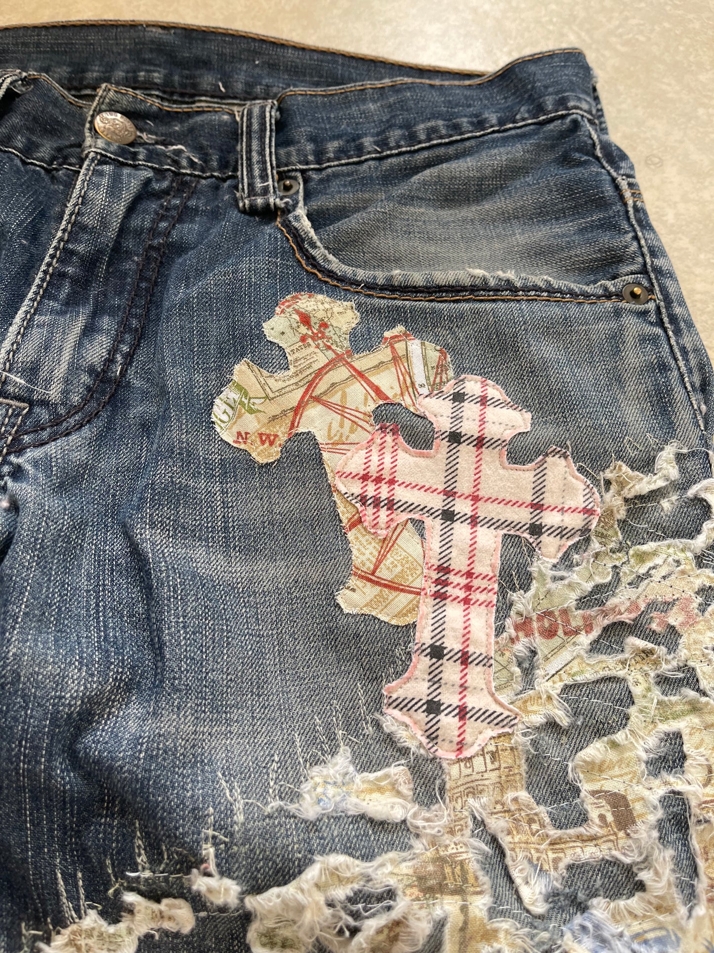 Destroyed Earth Denims (W31 L30)